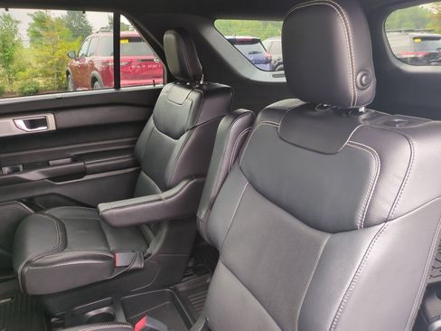 Used 2020 Ford Explorer ST w/ ST Street Pack AWD/4WD image 32