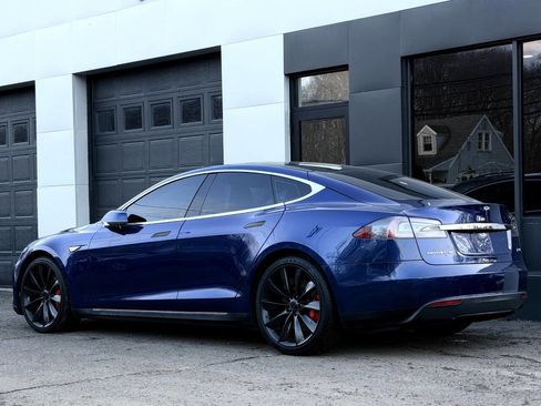 Used 2016 Tesla Model S P90D image 3