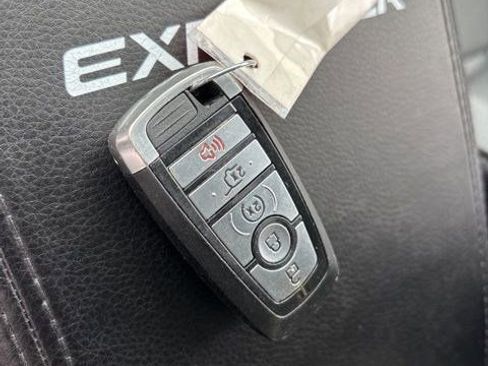 Used 2021 Ford Explorer XLT w/ XLT Sport Appearance Package image 53