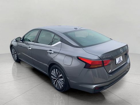 Used 2025 Nissan Altima 2.5 SV image 5