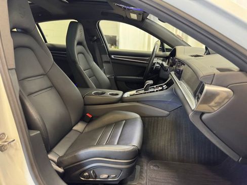 Certified 2023 Porsche Panamera 4 Platinum Edition AWD/4WD image 37