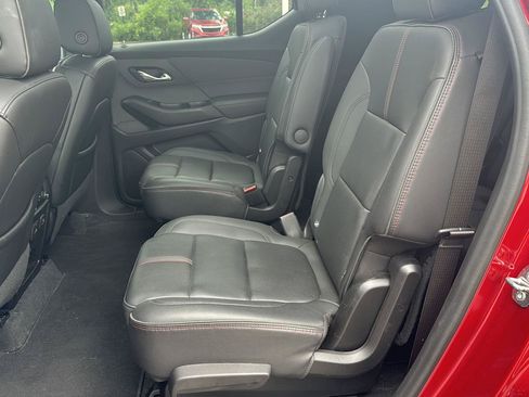 Used 2023 Chevrolet Traverse RS AWD/4WD image 10
