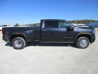 New 2026 GMC Sierra 3500 Denali w/ Denali Reserve Package