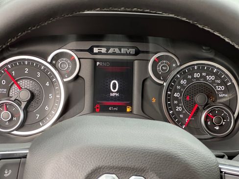 Used 2025 RAM 2500 Big Horn AWD/4WD image 20