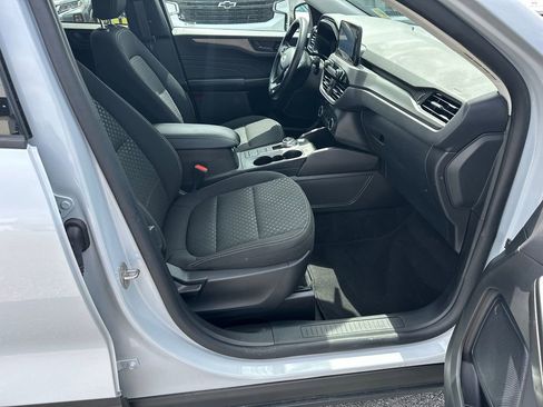 Used 2025 Ford Escape Active AWD/4WD image 13