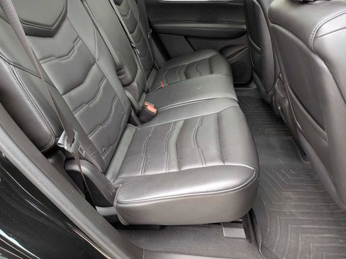 Used 2017 Cadillac XT5 Platinum image 20