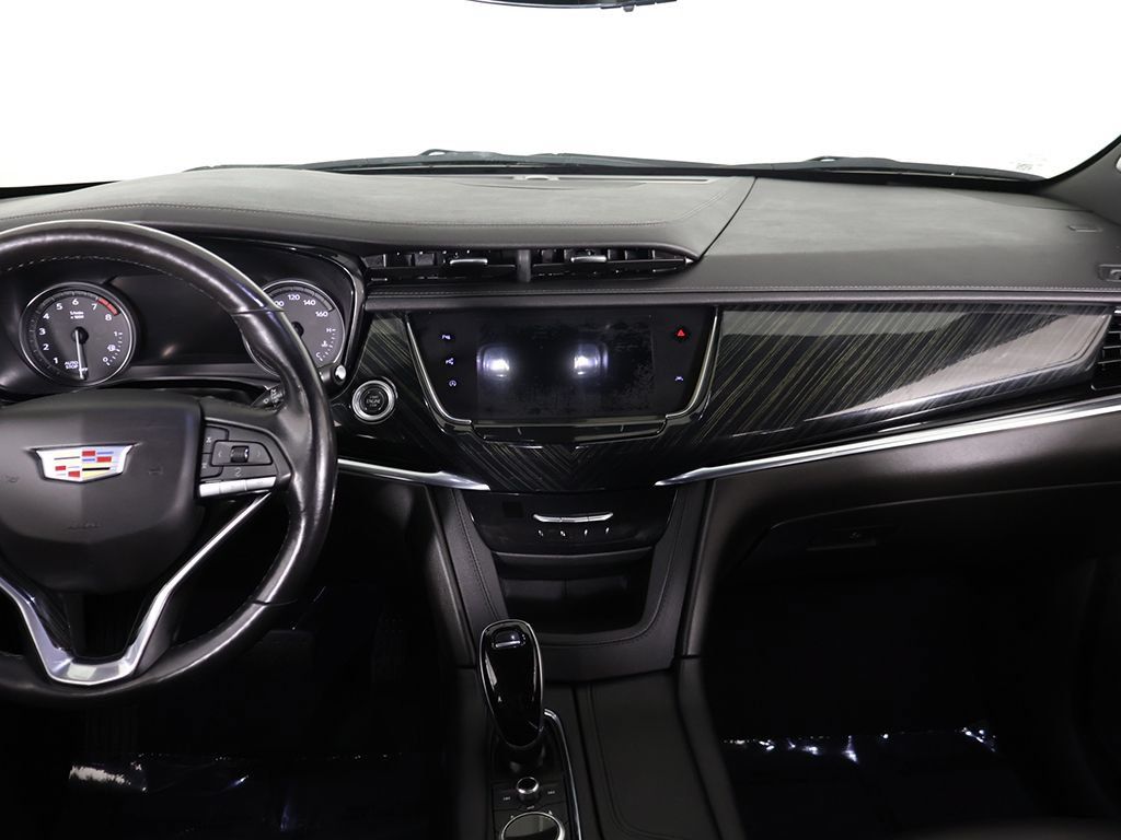Used 2021 Cadillac XT6 Premium Luxury FWD image 40
