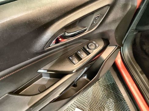 Used 2024 Chevrolet Trax RS w/ Sunroof Package image 21