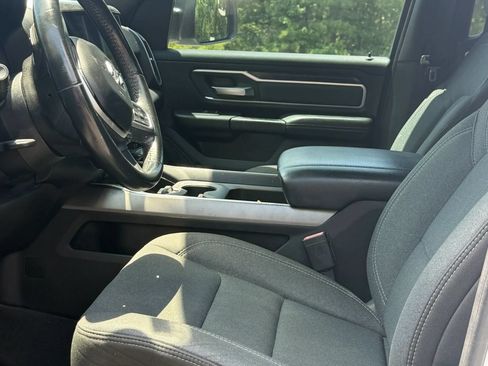 Used 2019 RAM 1500 Big Horn AWD/4WD image 4