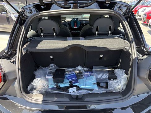 New 2026 MINI Cooper 2-Door Hardtop FWD image 7