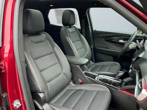 Used 2022 Chevrolet TrailBlazer RS w/ Sun and Liftgate Package AWD/4WD image 16