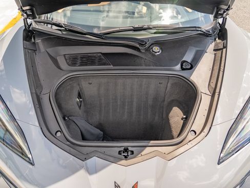 Used 2025 Chevrolet Corvette Z06 RWD image 15