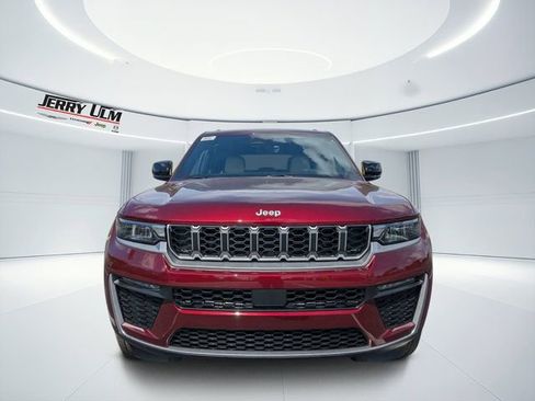 New 2026 Jeep Grand Cherokee Limited AWD/4WD image 8