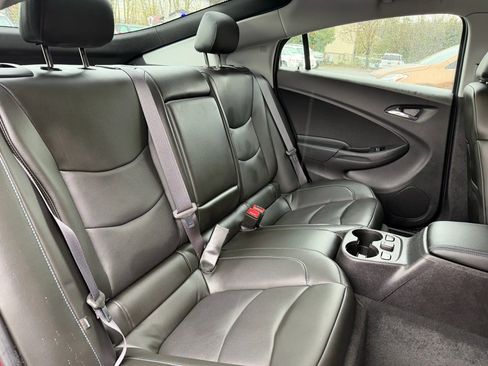 Used 2017 Chevrolet Volt Premier w/ Driver Confidence II Package image 21