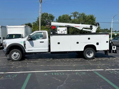 New 2024 Ford F550 4x4 Regular Cab Super Duty image 2