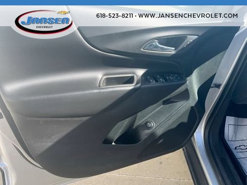 Used 2018 Chevrolet Equinox LT FWD image 21
