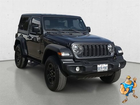 Used 2025 Jeep Wrangler Sport image 3