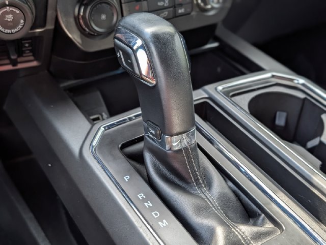 Used 2019 Ford F150 XLT w/ Equipment Group 302A Luxury AWD/4WD image 18