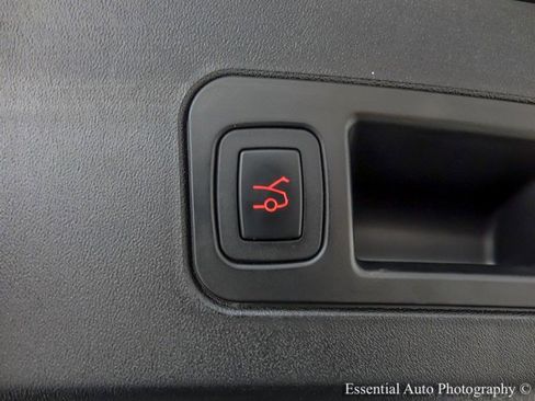 Used 2018 Tesla Model S P100D image 36