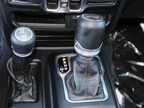 Used 2022 Jeep Wrangler Unlimited Sport AWD/4WD image 15