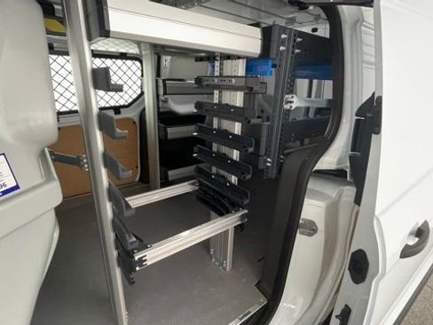 Used 2022 Ford Transit Connect XL image 39