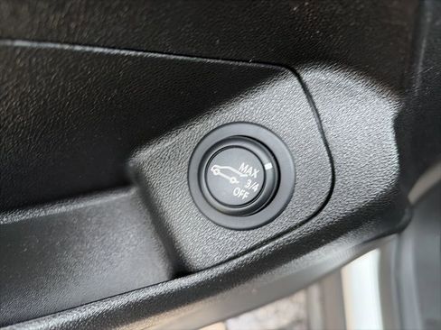 Certified 2021 GMC Terrain SLT image 13