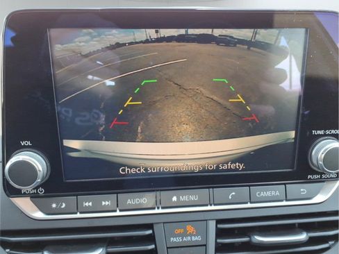 Used 2025 Nissan Altima 2.5 SR FWD image 29