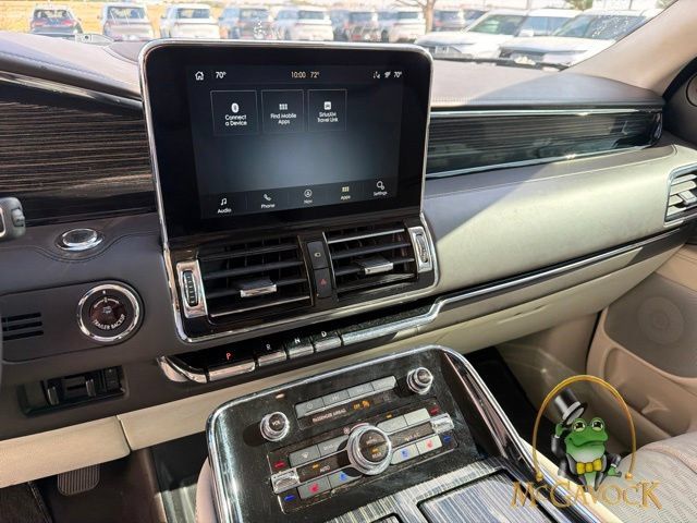 Used 2021 Lincoln Navigator L Black Label w/ Special Edition Package AWD/4WD image 17