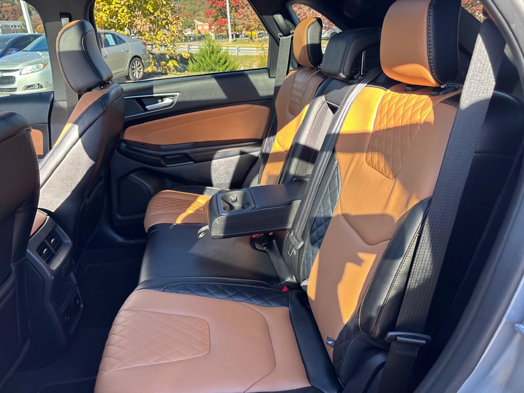 Used 2024 Ford Edge Titanium w/ Titanium Elite Package AWD/4WD image 23