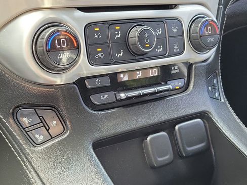 Used 2017 GMC Yukon SLT w/ Open Road Package RWD image 34
