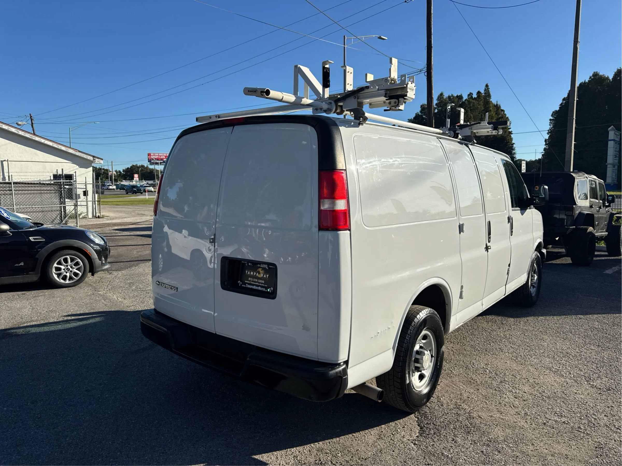 Used 2020 Chevrolet Express 2500 w/ Driver Convenience Package RWD image 11