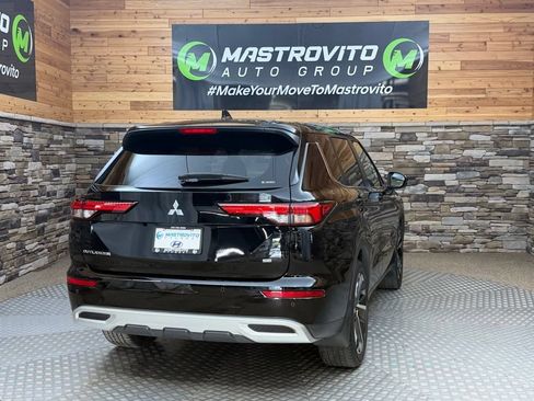 Used 2023 Mitsubishi Outlander SE Black Edition AWD/4WD image 10