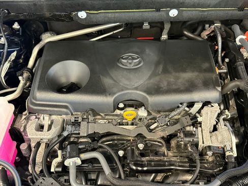 Certified 2021 Toyota RAV4 XLE Premium image 36