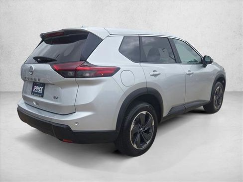 Used 2024 Nissan Rogue SV FWD image 5