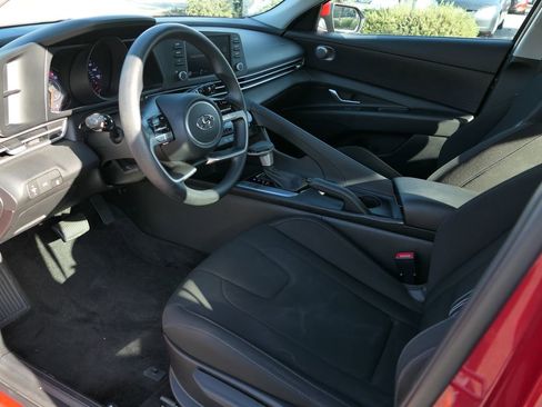 Certified 2023 Hyundai Elantra SEL image 11