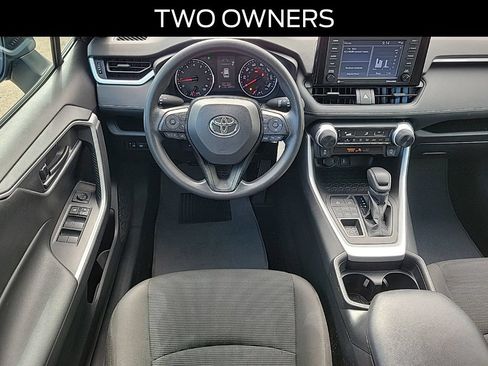Used 2021 Toyota RAV4 LE AWD/4WD image 9