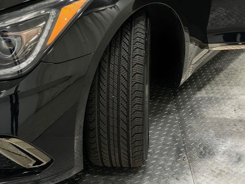 Used 2019 Genesis G80 3.3T Sport image 38