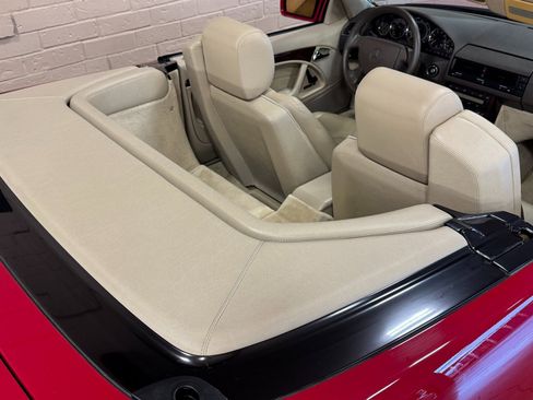 Used 1997 Mercedes-Benz SL 320 image 29