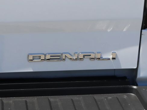 Used 2015 GMC Sierra 2500 Denali w/ Duramax Plus Package AWD/4WD image 53