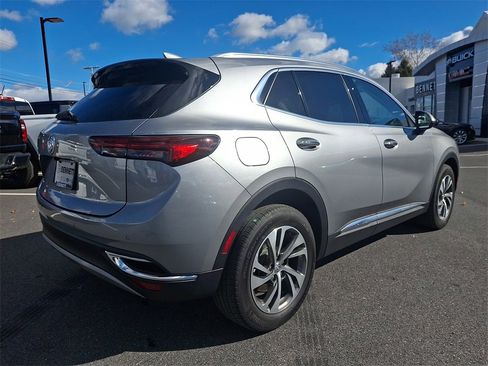 Used 2023 Buick Envision Essence image 7