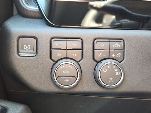 New 2026 Chevrolet Silverado 1500 LT w/ Z71 Off-Road Package image 14