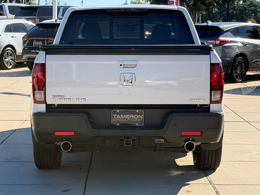 Used 2023 Honda Ridgeline RTL-E image 2