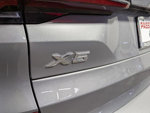 New 2026 BMW X5 xDrive50e w/ M Sport Package AWD/4WD image 6