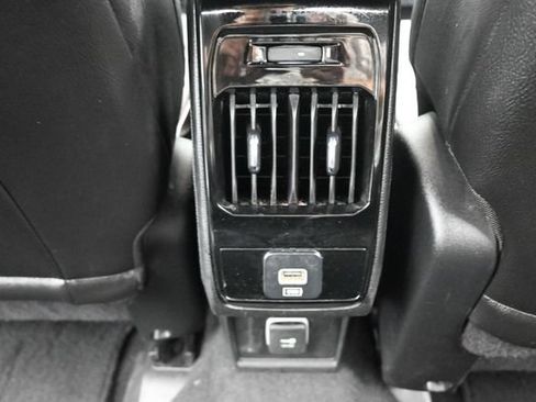 Used 2024 Jeep Compass Latitude w/ Altitude Special Edition AWD/4WD image 31
