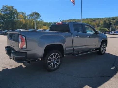 Used 2022 GMC Canyon Denali image 8