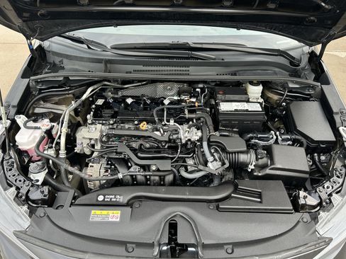 Used 2024 Toyota Corolla LE FWD image 12