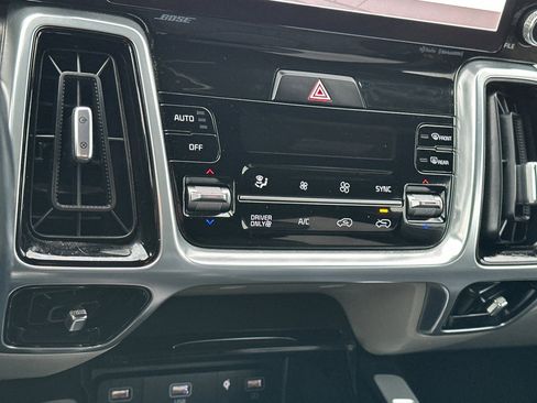 Used 2022 Kia Sorento SX Prestige image 25