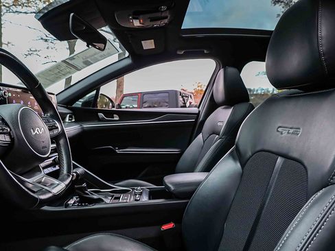 Used 2022 Kia K5 GT-Line w/ GT-Line Awd Premium Package image 8