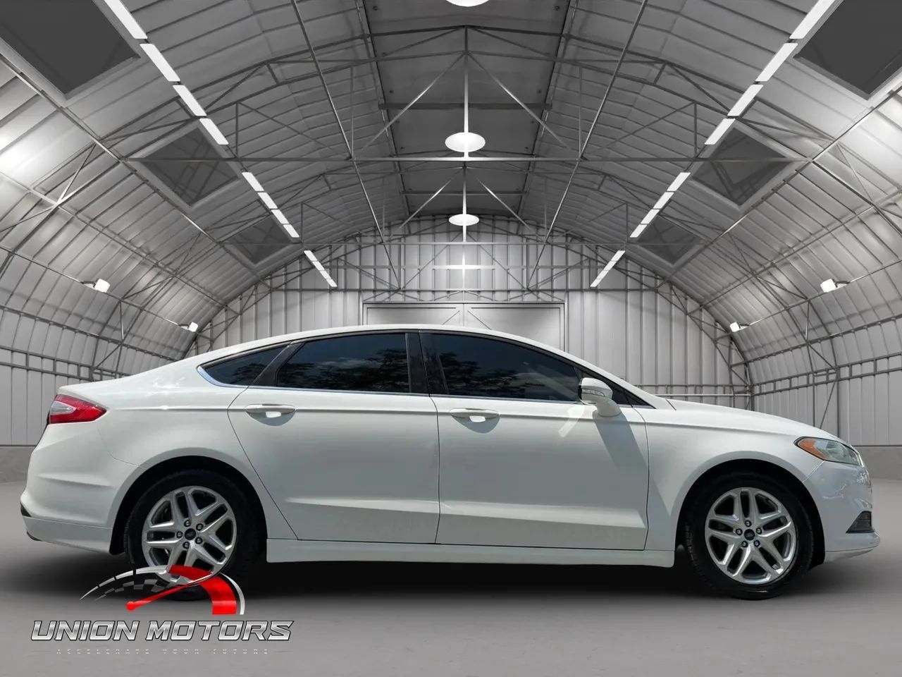Used 2014 Ford Fusion SE FWD image 7