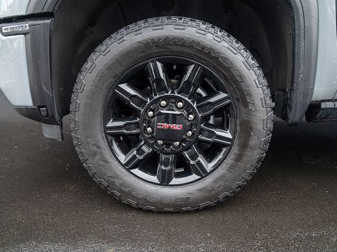 Used 2024 GMC Sierra 2500 AT4 w/ AT4 Premium Plus Package image 23